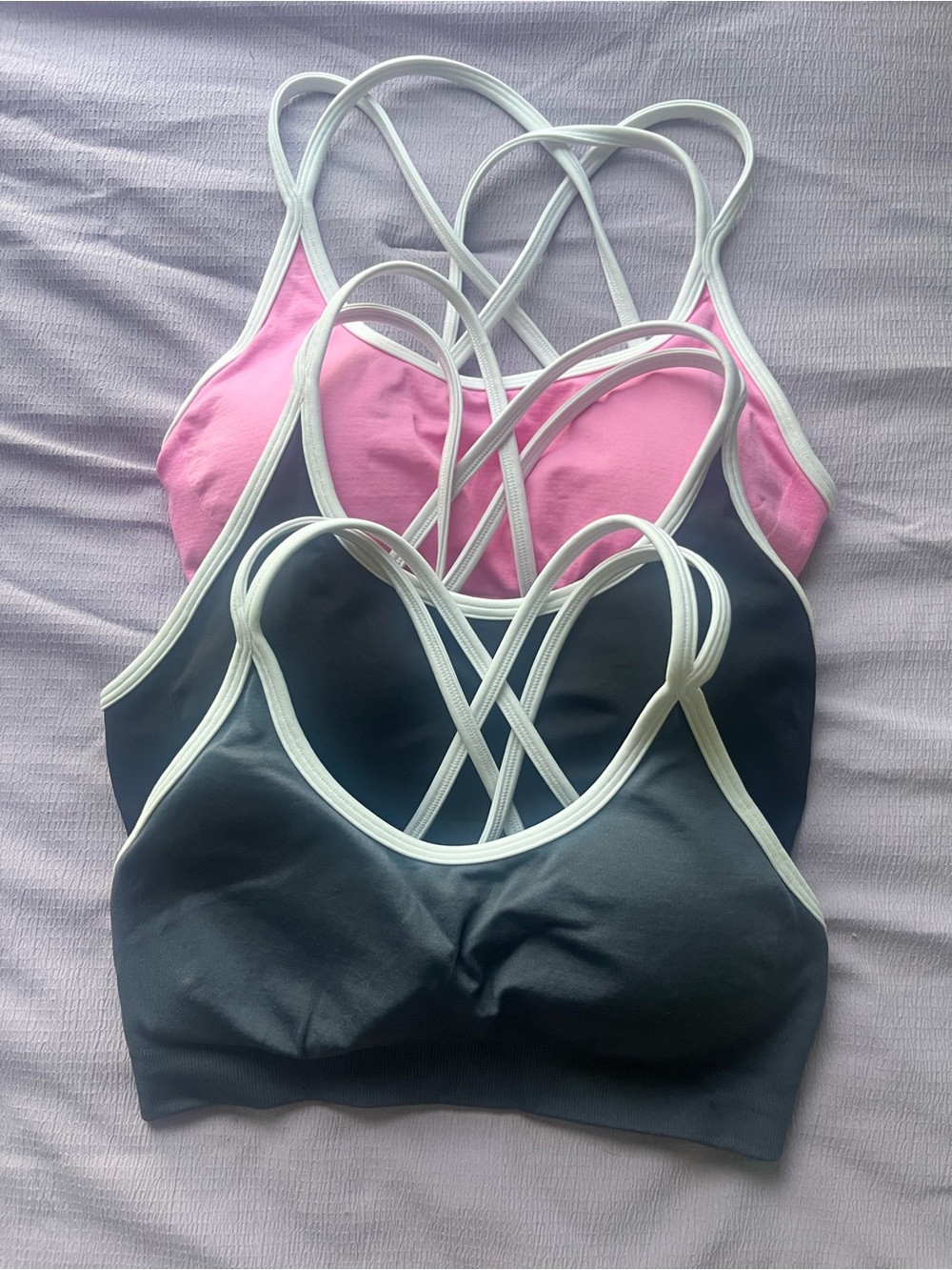 NWOT Women’s Strappy Seamless Sports Bra TRIO